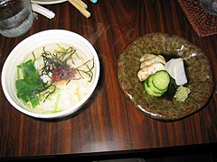 まだまだ食べるぅ〜♪〜♪